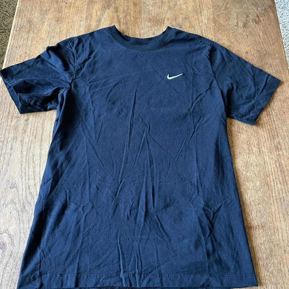 Nike Black Short Sleeve Tee with Iconic Swoosh